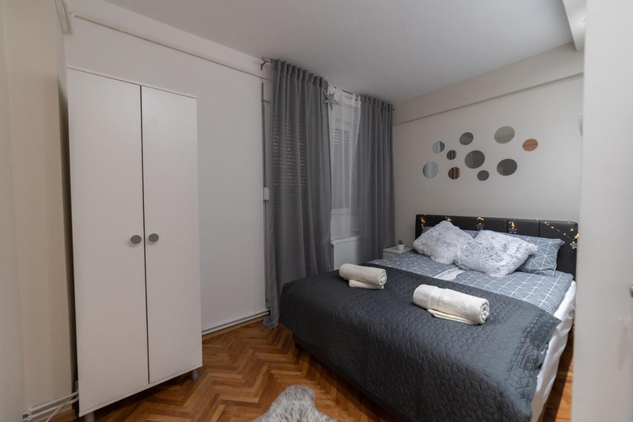 Gold Apartman Vrsac Exterior foto